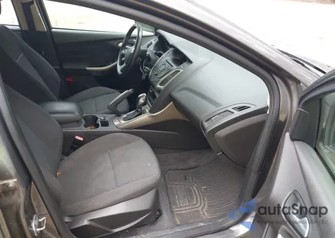 2012 Ford Focus Sel z USA, uszkodzony, nr VIN 1FAHP3M29CL348495